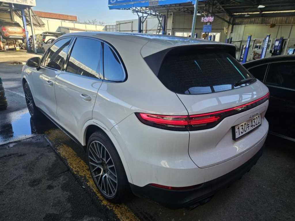 Porsche Cayenne - Vista 4