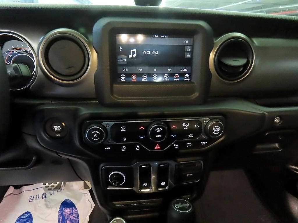 Jeep Wrangler - Vista 11