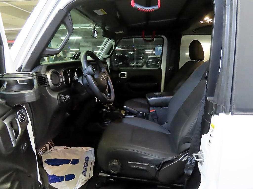 Jeep Wrangler - Vista 6