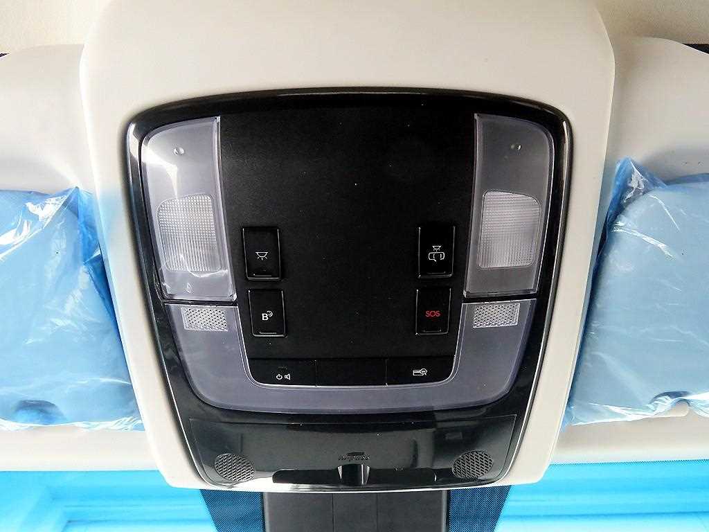 HYUNDAI Staria 2022 Gris - Importación desde Corea - HF Imports Iquique - Foto 13