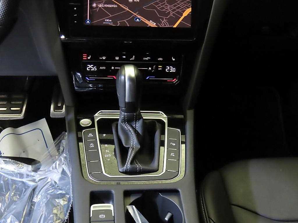 Volkswagen Arteon - Vista 12