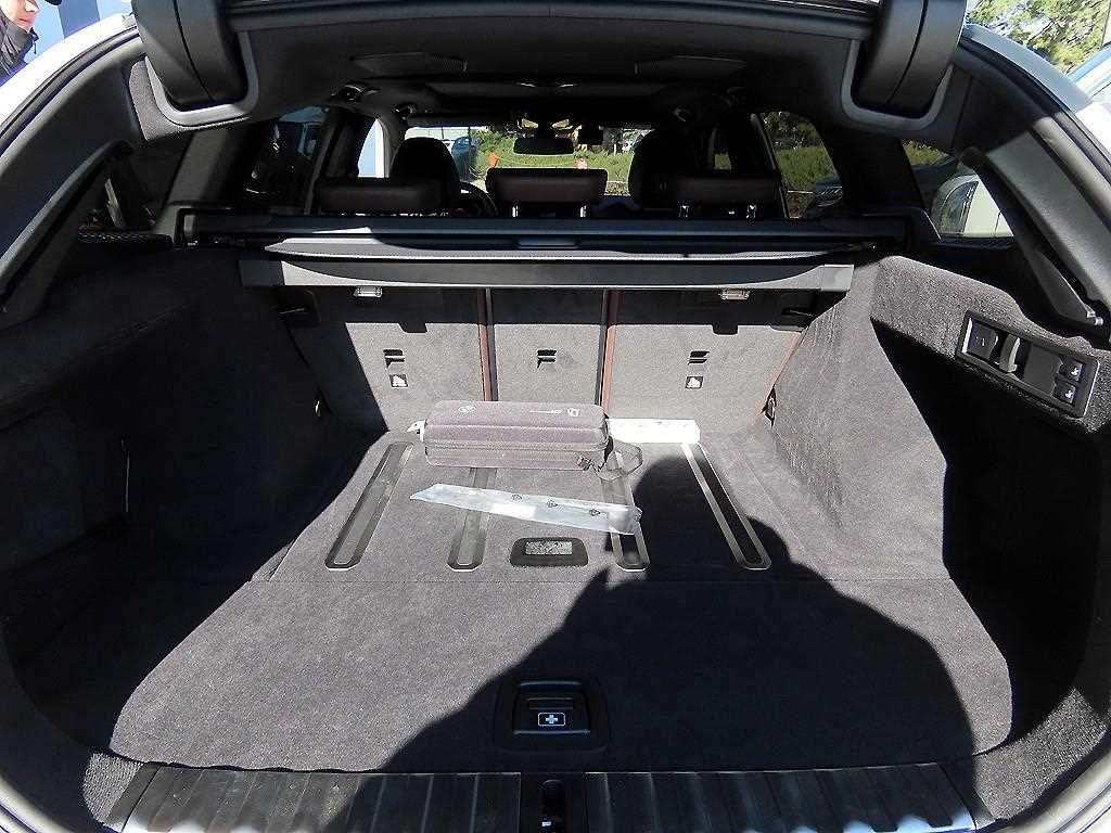 BMW 3 series 2024 Blanco - Importación desde Corea - HF Imports Iquique - Foto 17