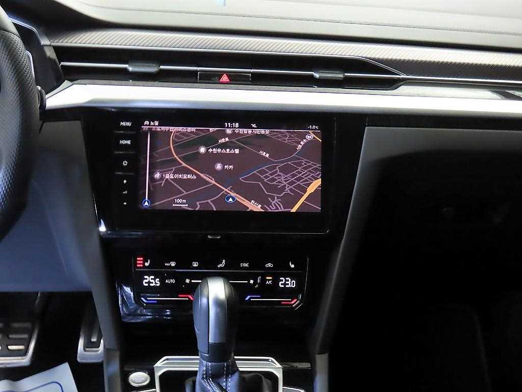 Volkswagen Arteon - Vista 11