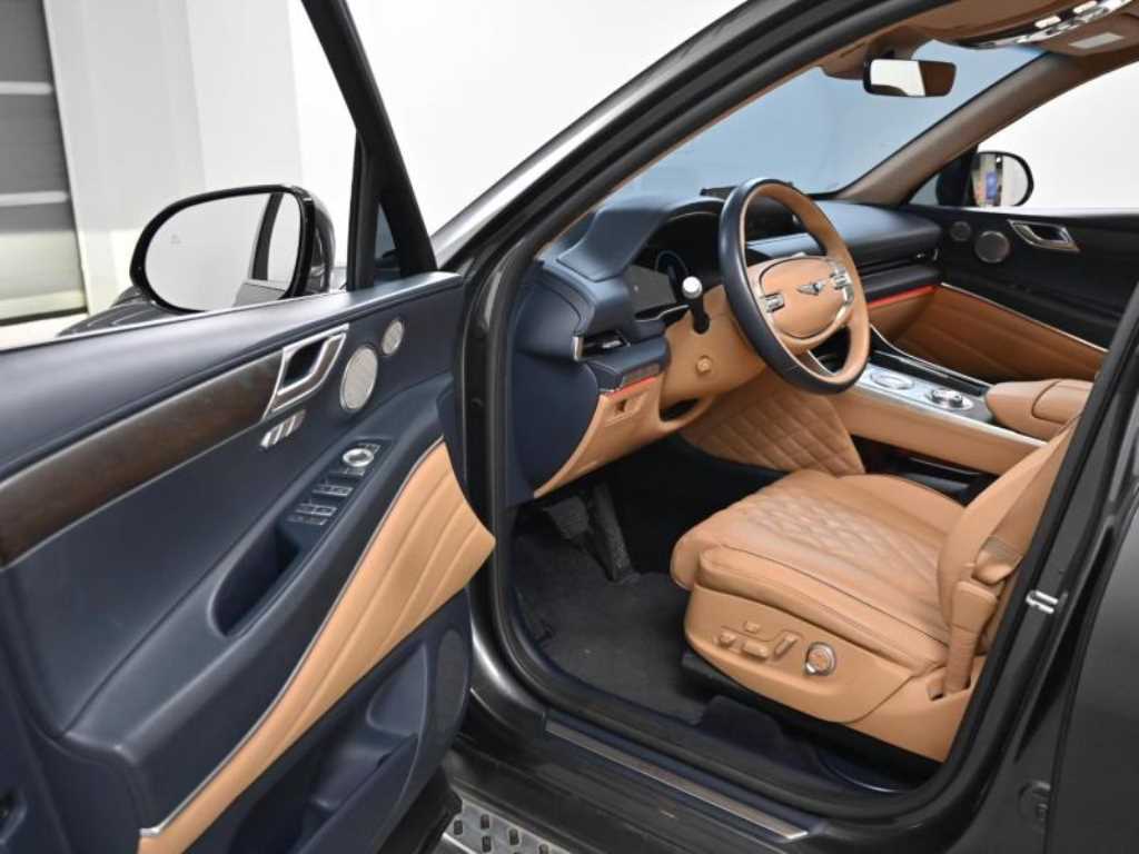 Genesis GV80 - Vista 11