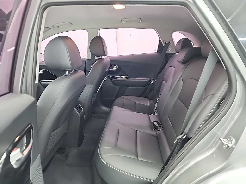 KIA Niro - Vista 12
