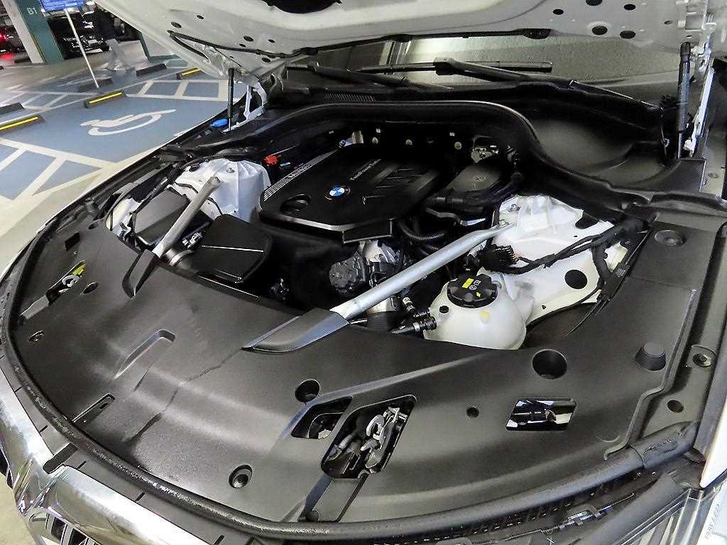 BMW Gran Turismo 2022 Blanco - Importación desde Corea - HF Imports Iquique - Foto 19