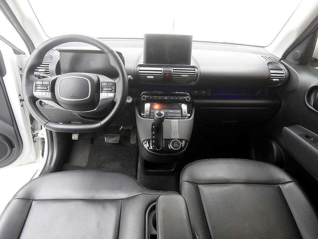 HYUNDAI Casper - Vista 8