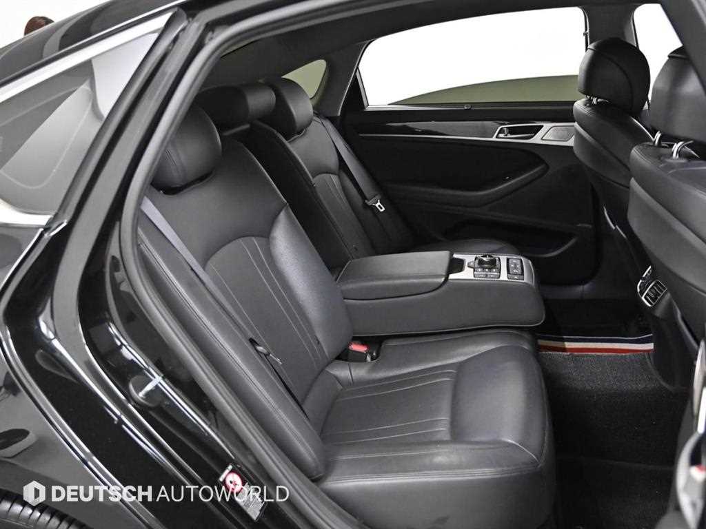 Genesis G80 - Vista 12