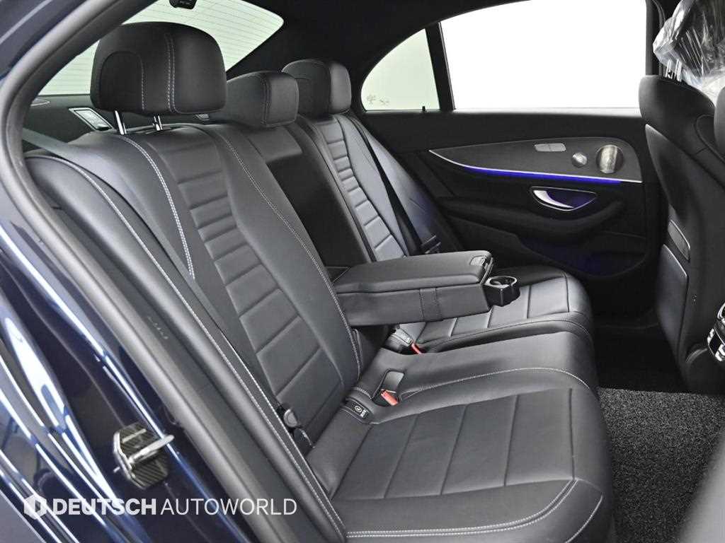 Mercedes Benz E class - Vista 12