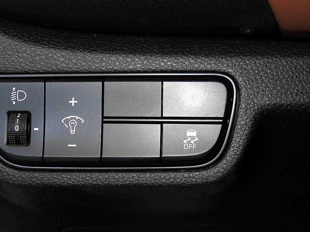 KIA Seltos 2023 Blanco - Importación desde Corea - HF Imports Iquique - Foto 14