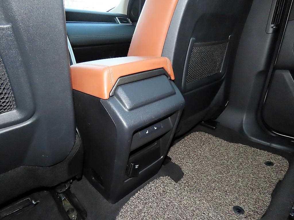 Land Rover Discovery Sports 2016 Blanco - Importación desde Corea - HF Imports Iquique - Foto 14