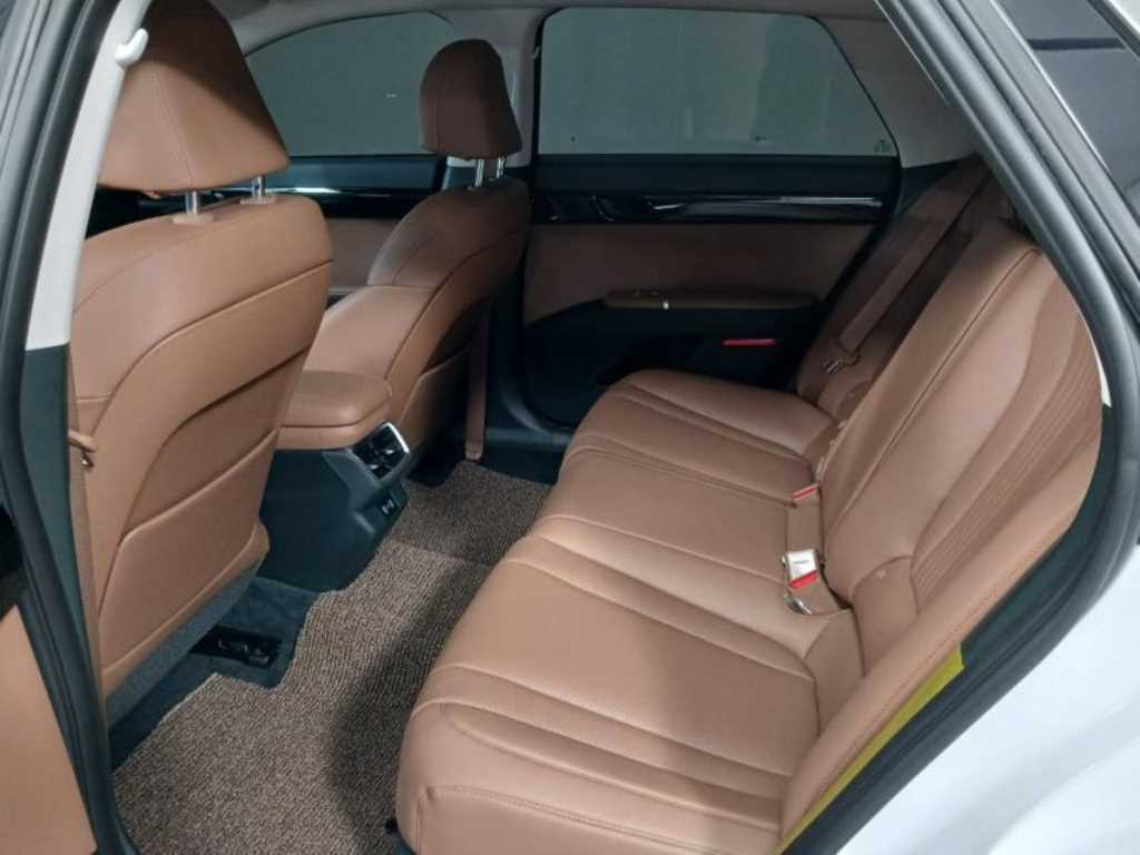 HYUNDAI Grandeur - Vista 8