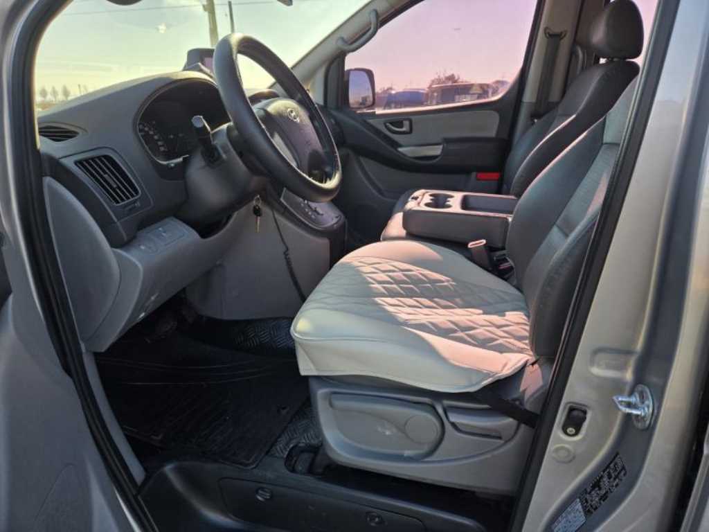 HYUNDAI Starex 2011 - Importación desde Corea - HF Imports Iquique - Foto 17