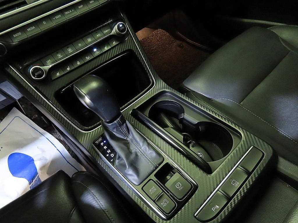 HYUNDAI Grandeur - Vista 12