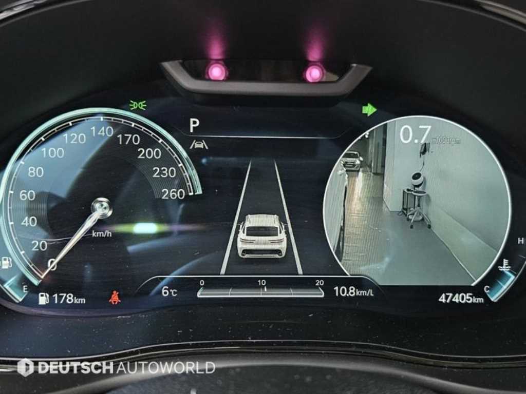 Genesis GV70 - Vista 8