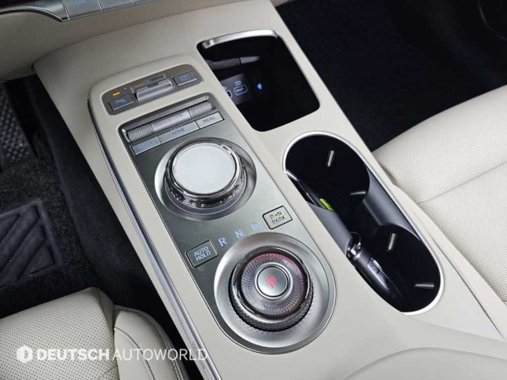 Genesis GV70 - Vista 9