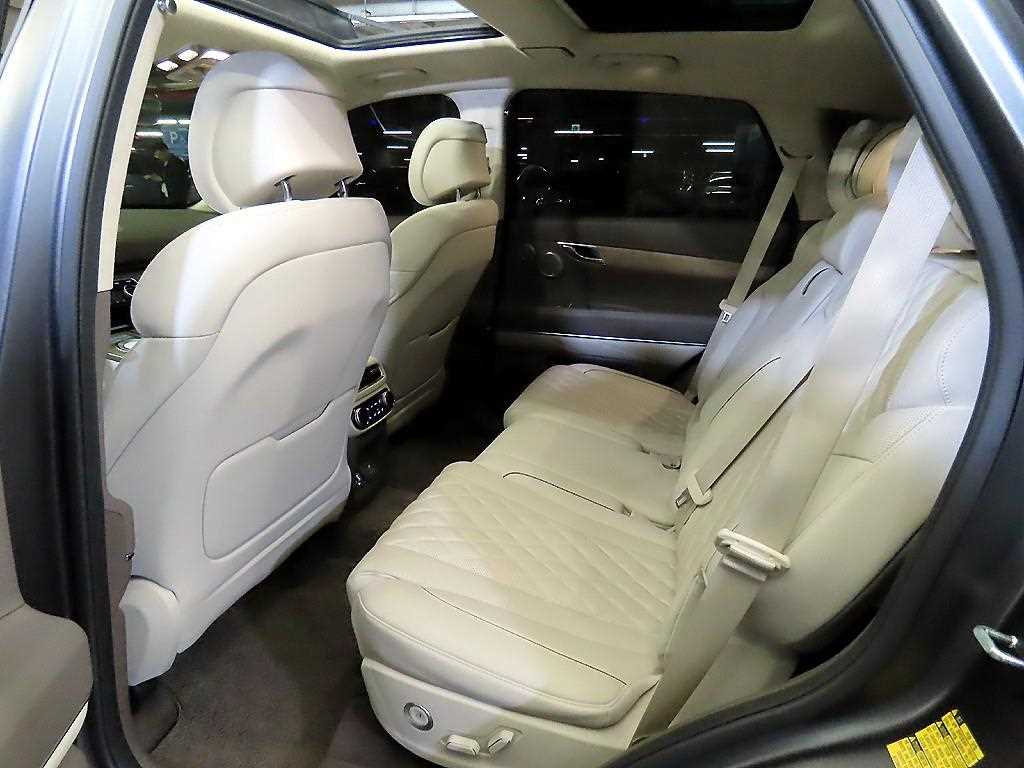 Genesis GV80 - Vista 7