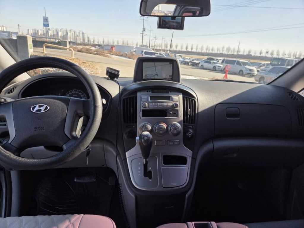 HYUNDAI Starex 2011 - Importación desde Corea - HF Imports Iquique - Foto 13