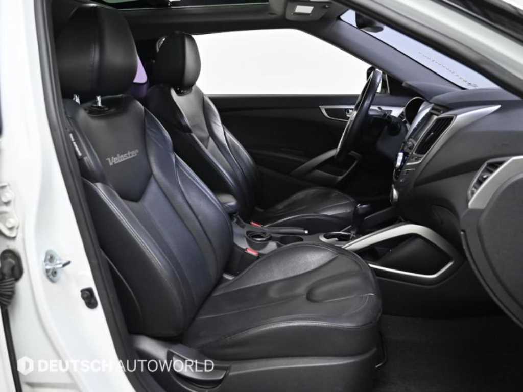 HYUNDAI Veloster - Vista 10