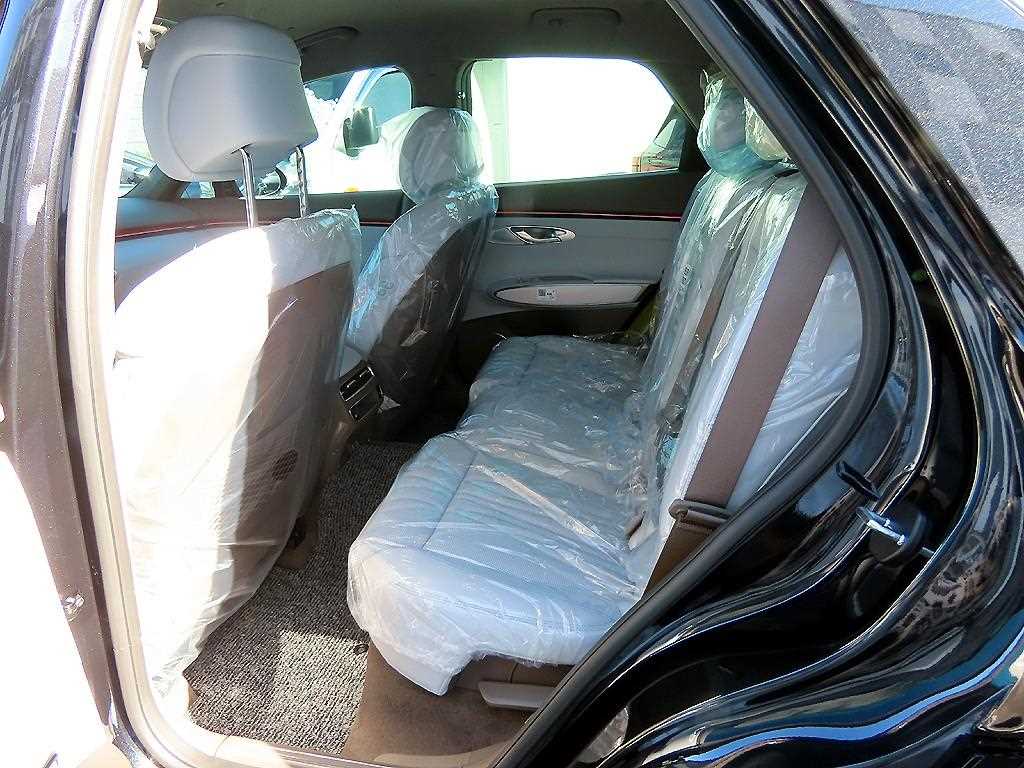 Genesis GV70 - Vista 6