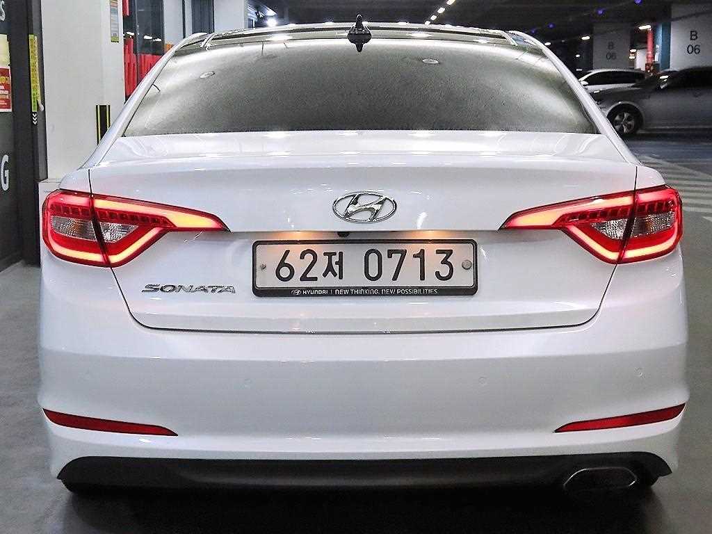 HYUNDAI Sonata - Vista 5