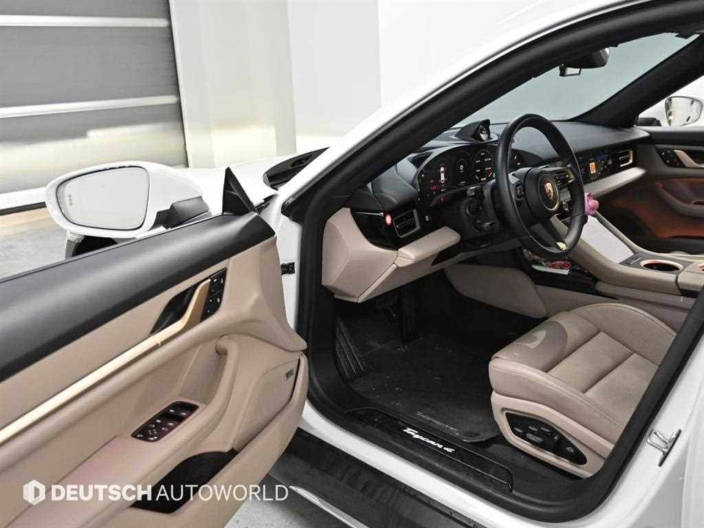 Porsche Taycan - Vista 11