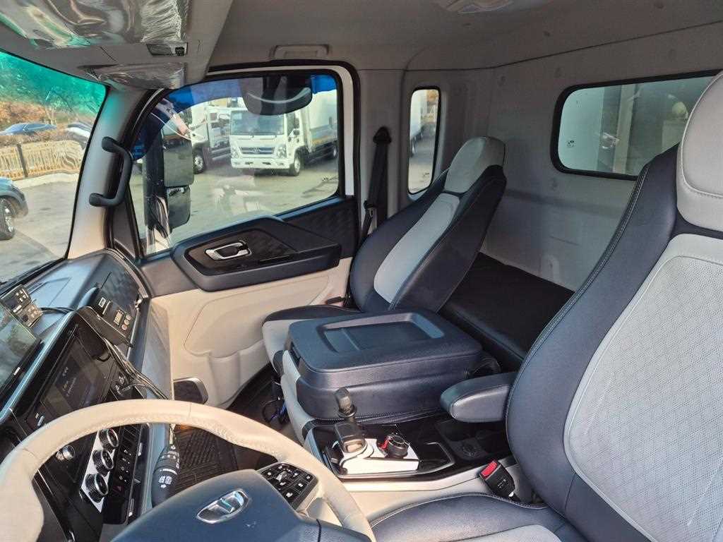 medium and large cargo truck 2024 Blanco - Importación desde Corea - HF Imports Iquique - Foto 15