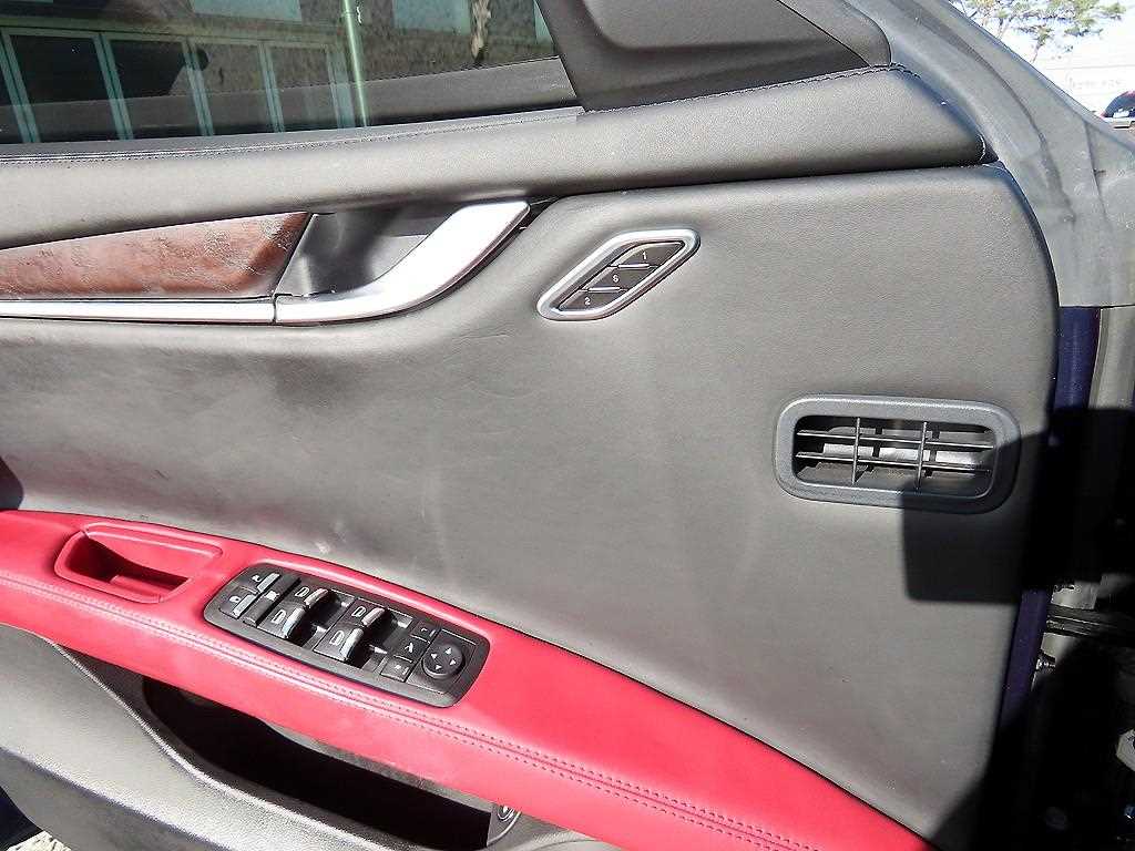 Maserati Ghibli - Vista 11