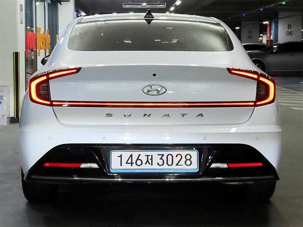 HYUNDAI Sonata - Vista 5