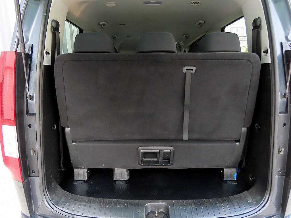 HYUNDAI Staria 2023 Gris - Importación desde Corea - HF Imports Iquique - Foto 16