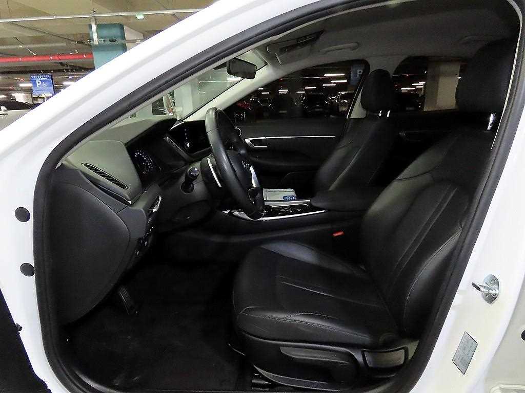 HYUNDAI Sonata - Vista 6