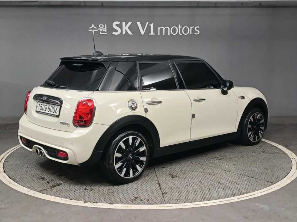 Mini Cooper - Vista 4