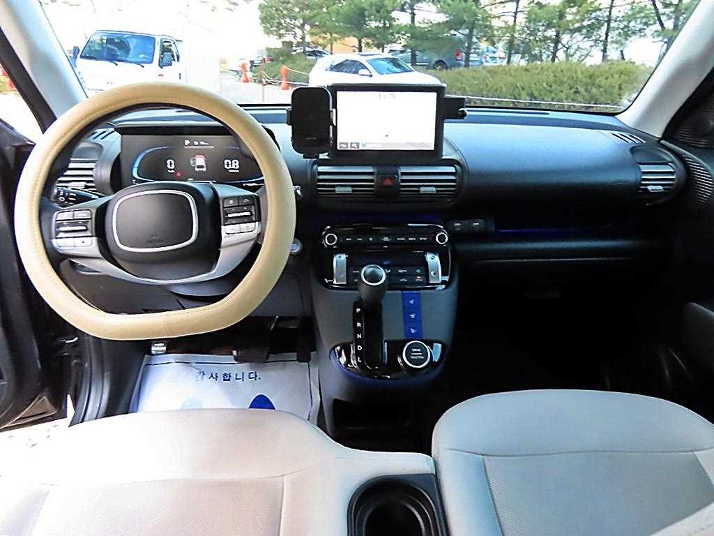 HYUNDAI Casper - Vista 7