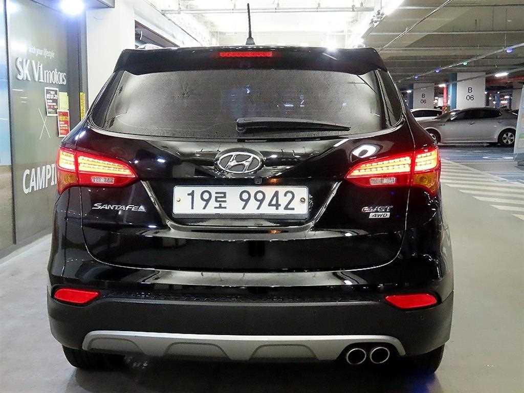 HYUNDAI Santa Fe - Vista 5