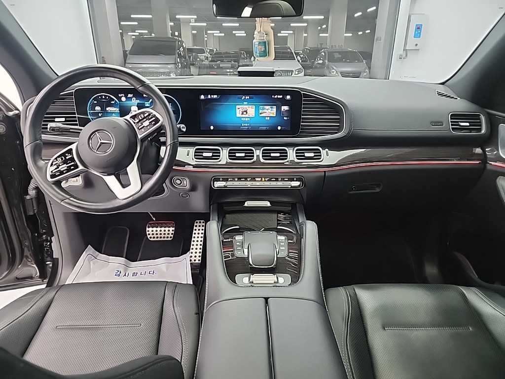 Mercedes Benz GLE Class - Vista 7