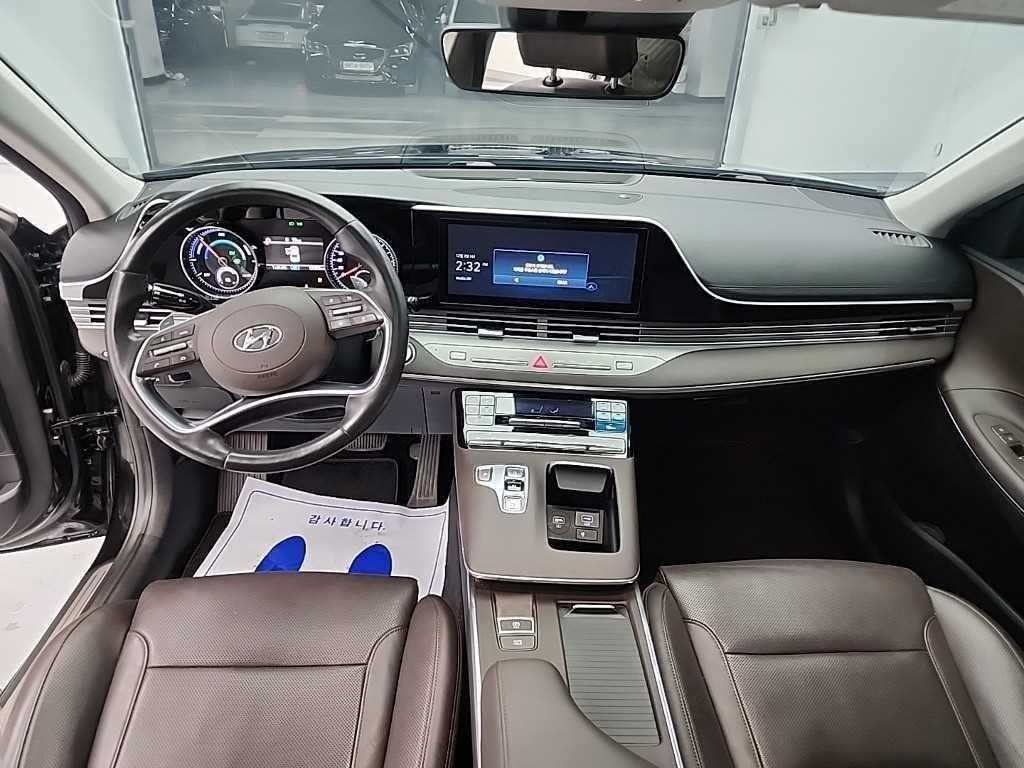 HYUNDAI Grandeur - Vista 7