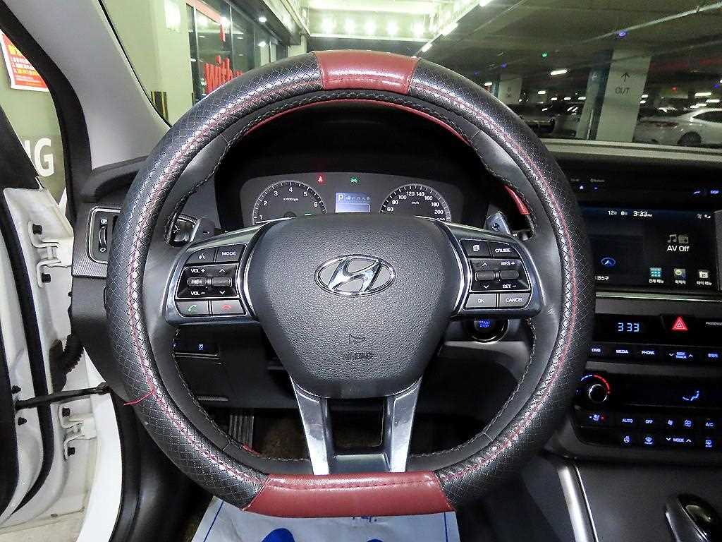 HYUNDAI Sonata - Vista 8