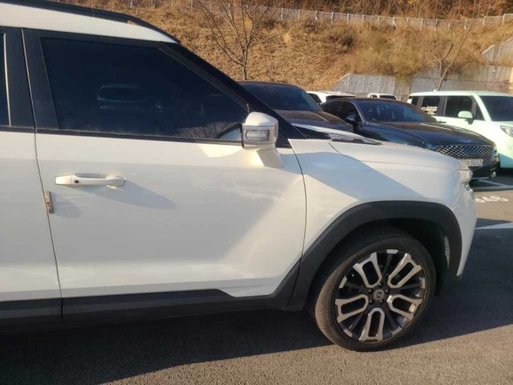 Ssangyong Torres - Vista 5