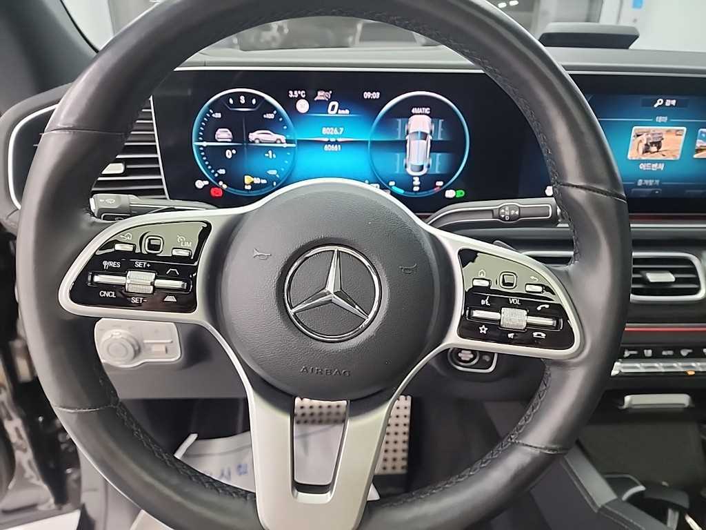Mercedes Benz GLE Class - Vista 9