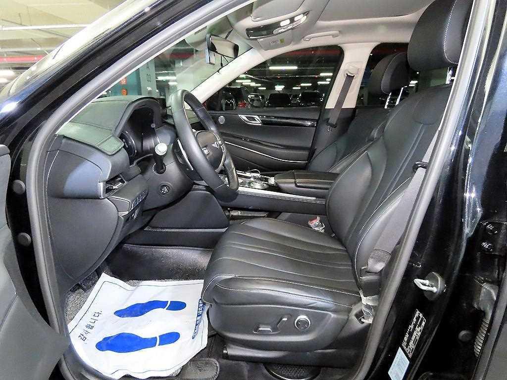 Genesis GV80 - Vista 6