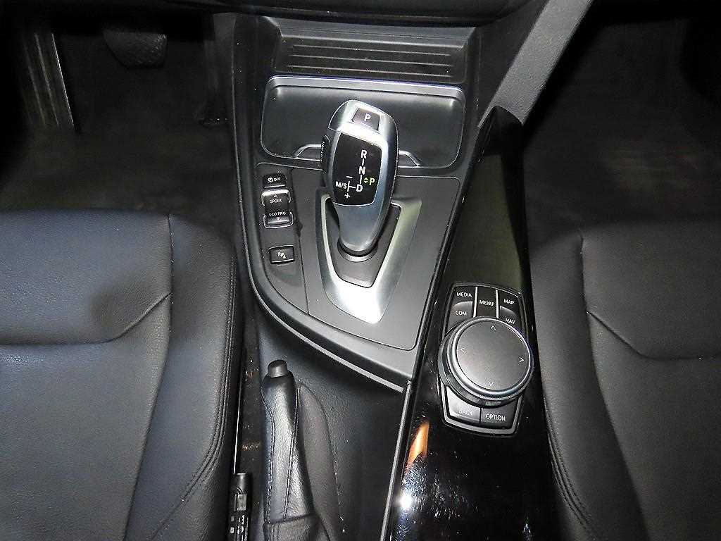 BMW Gran Turismo - Vista 12