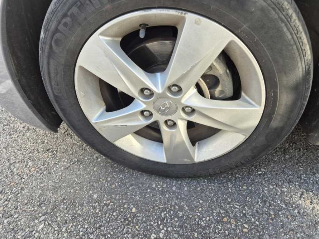 HYUNDAI Avante - Vista 11