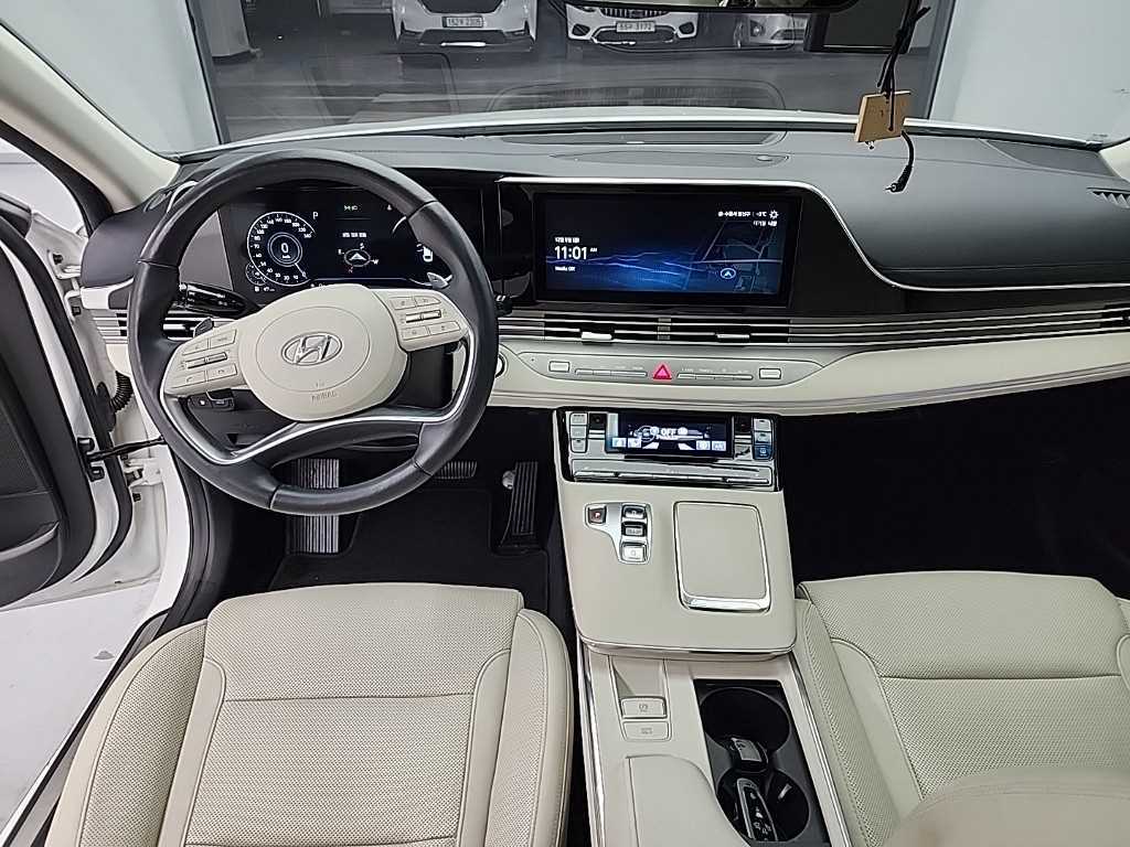 HYUNDAI Grandeur - Vista 7