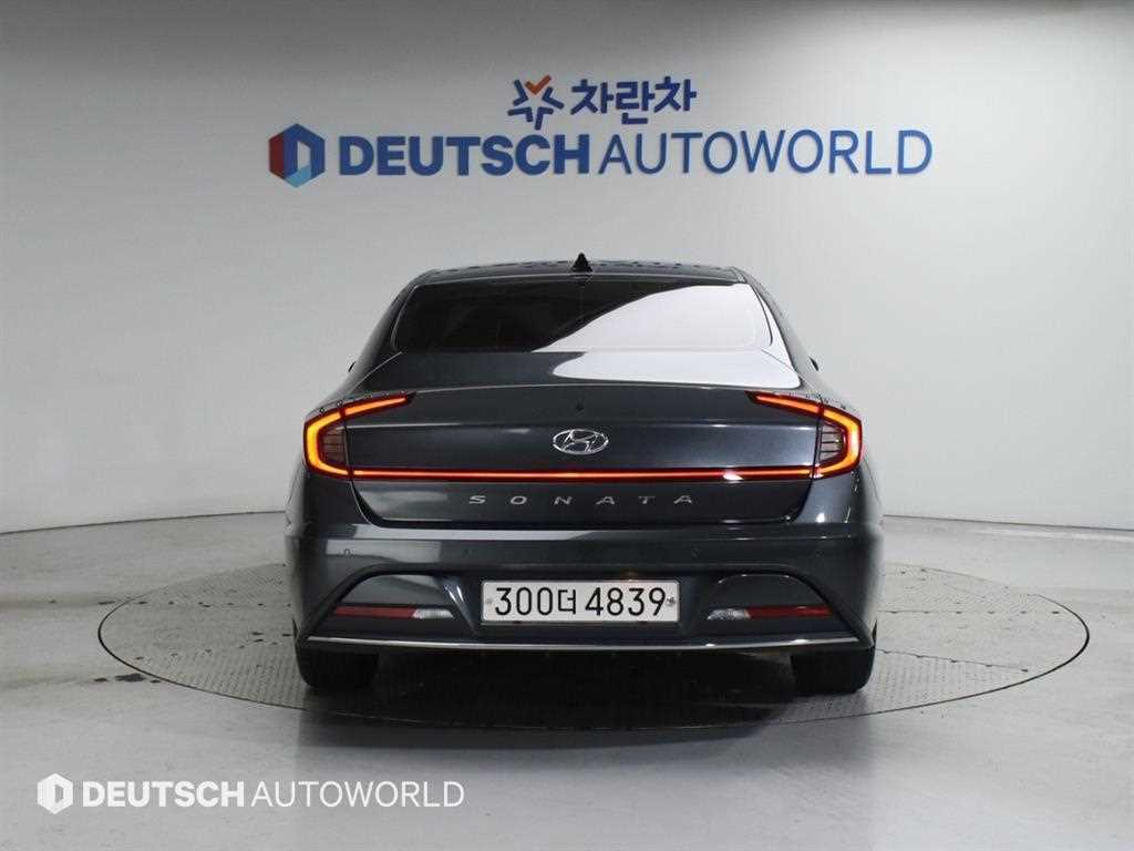 HYUNDAI Sonata - Vista 5