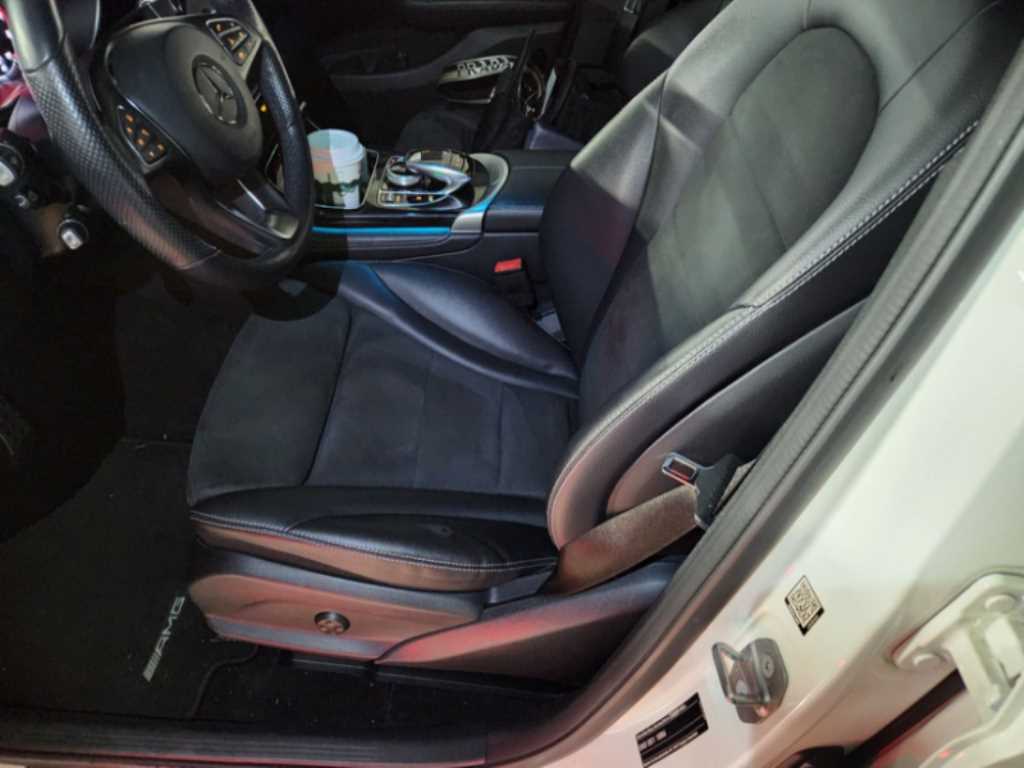 Mercedes Benz GLC Class - Vista 6