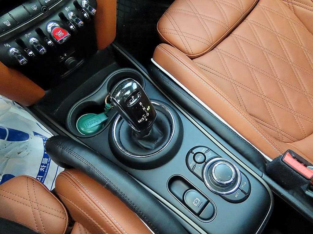 Mini Countryman - Vista 11