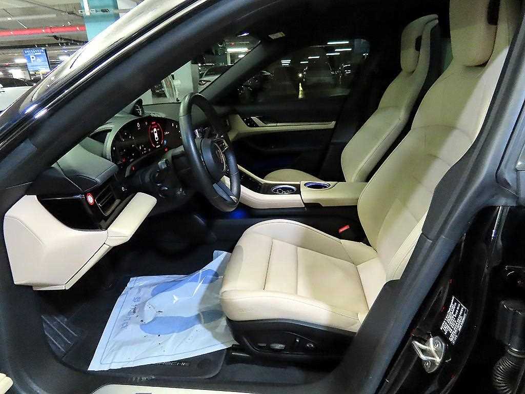 Porsche Taycan - Vista 6