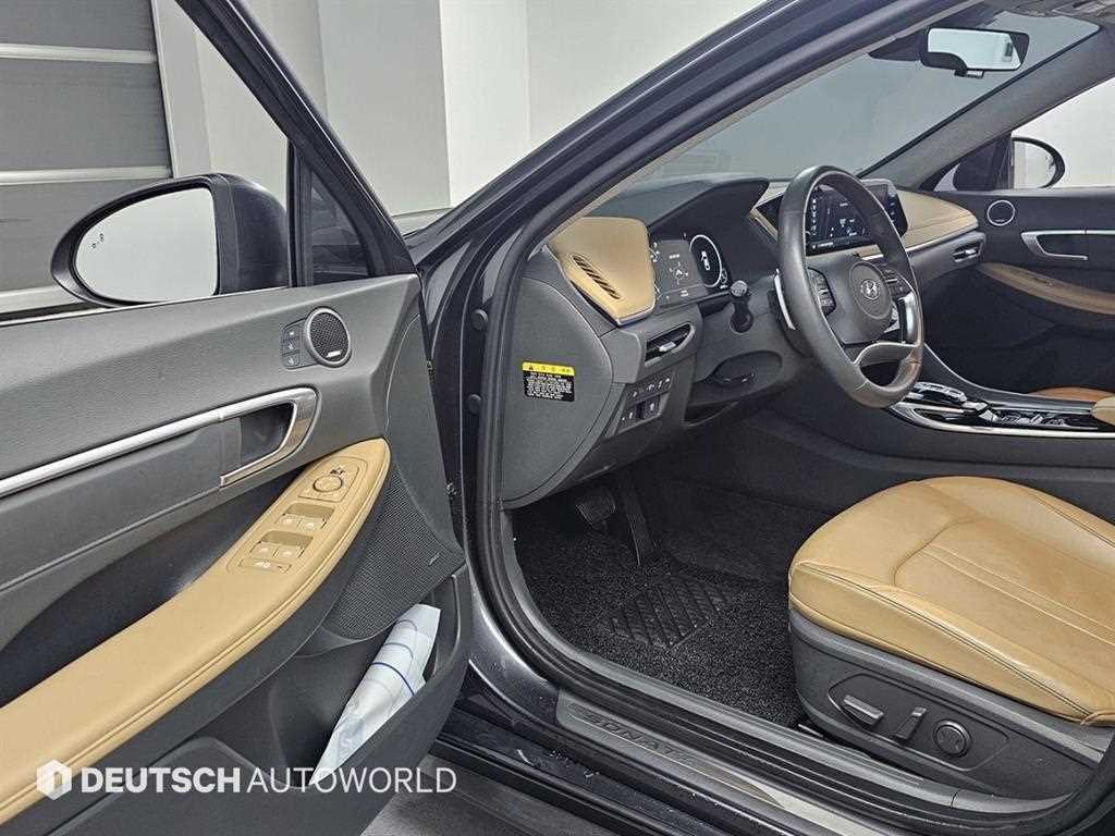 HYUNDAI Sonata - Vista 12