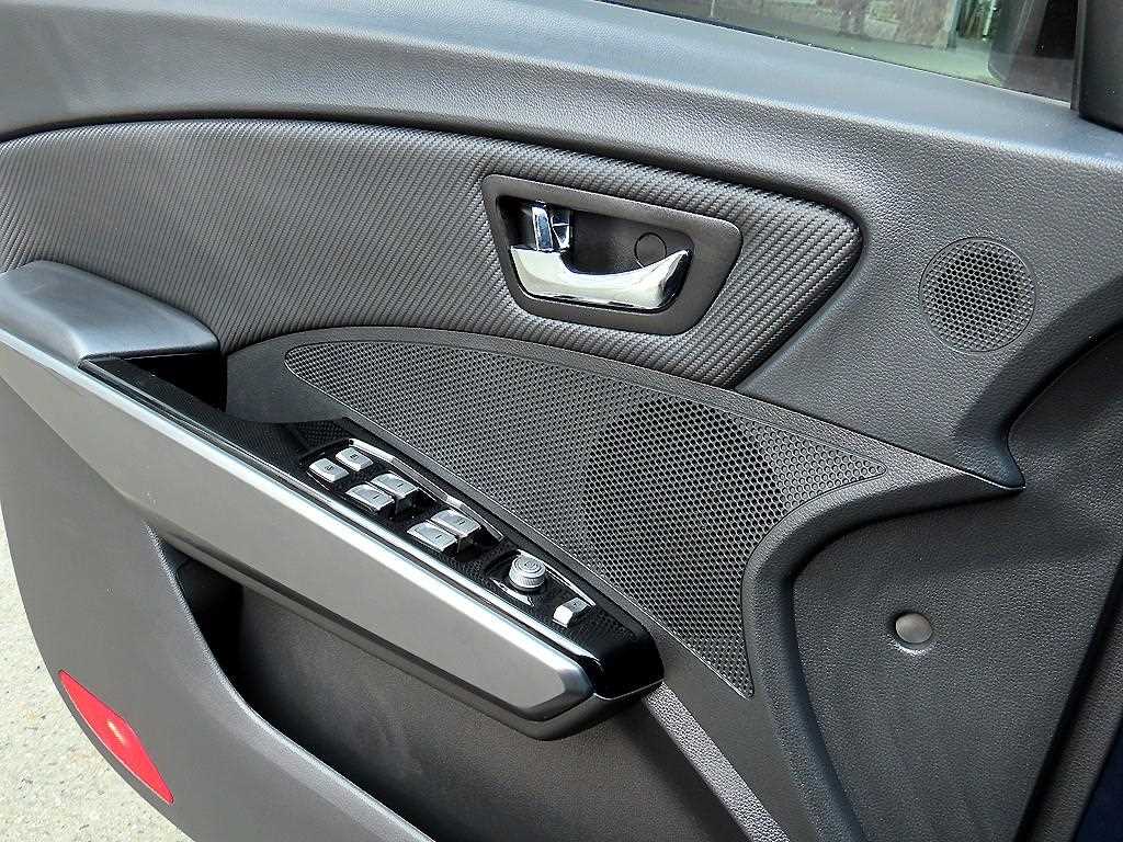 Ssangyong Tivoli - Vista 11