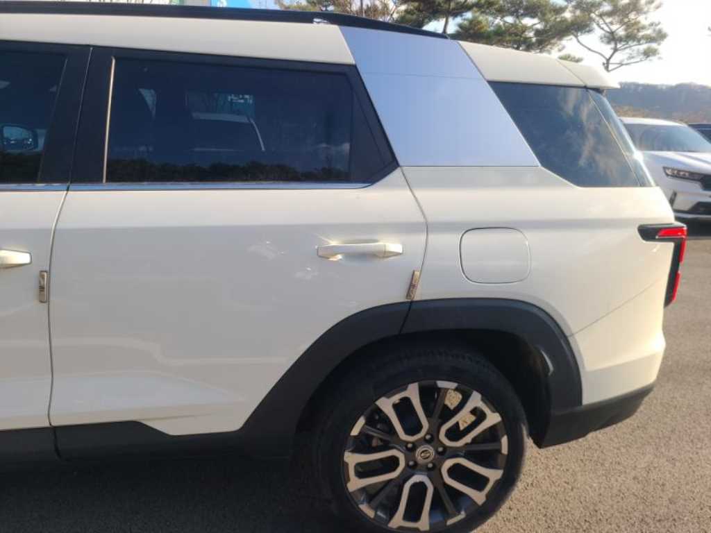 Ssangyong Torres - Vista 9